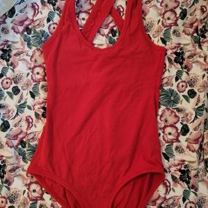 ARQ Cleo Leo in Cherry